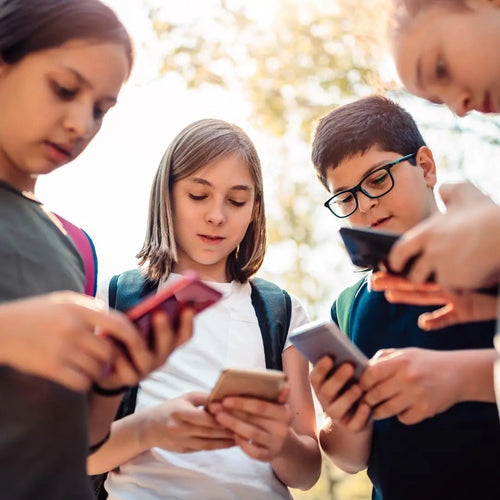 5 Ways Social Media Is Harmful For Kids